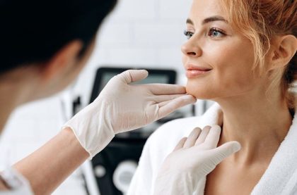 doctor with client-small-min